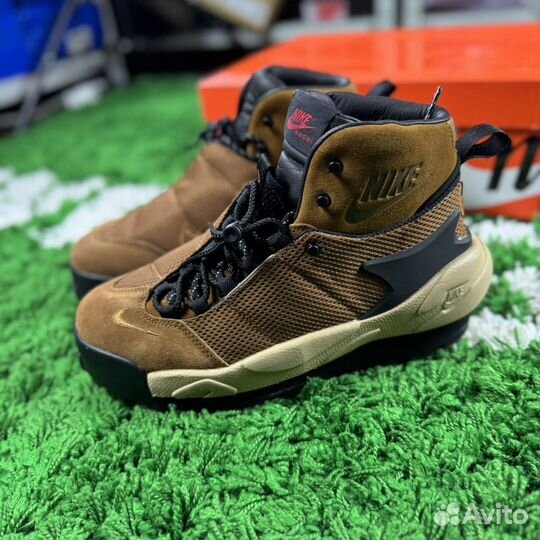 Sacai x Nike magmascape оригинал