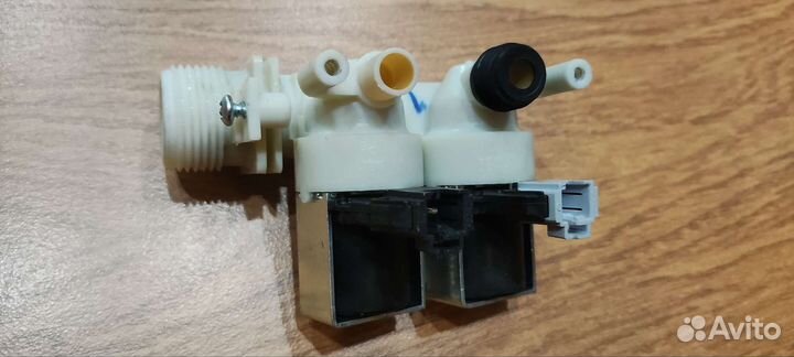 Электромагнитный клапан Whirlpool w16001667806