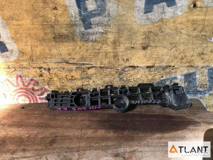 Крепление бампера задняя правая suzuki wagon R