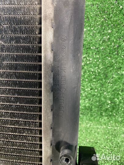 Радиатор охлаждения Skoda Octavia a4 tour