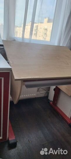 Растущая парта-трансформер дэми и стул