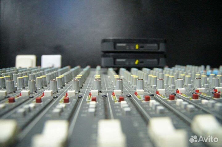 Микшерный пульт Allen heath gl 2200