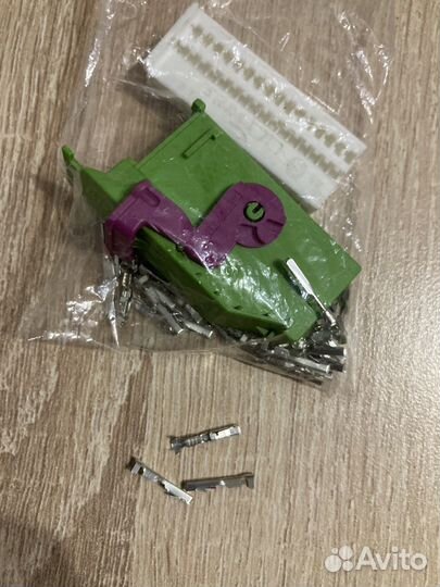 Клеммы в разъем приборной панели амр 963715-1