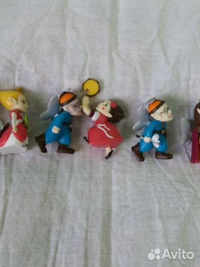 Игрушки для девочек и мальчков и из киндеров