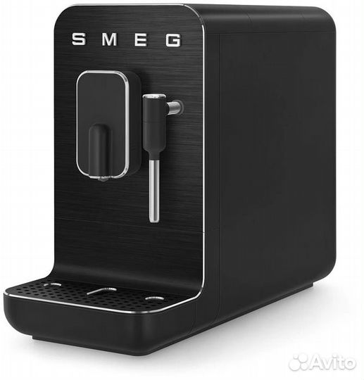 Автоматическая кофемашина Smeg BCC02, черный матов