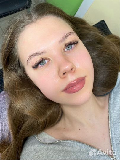 Наращивание ресниц Оформление бровей