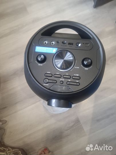 Музыкальная колонка с блютузом