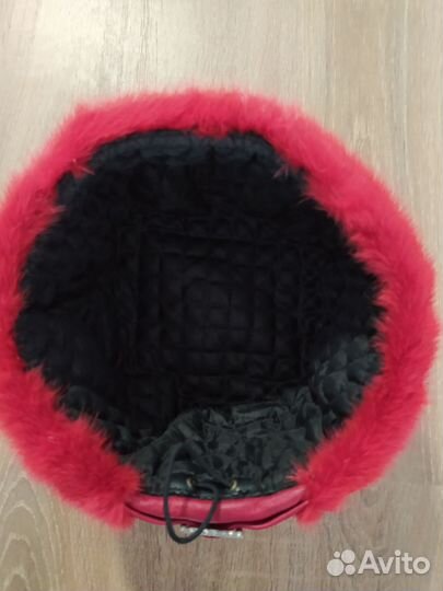 Шапка норковая алая