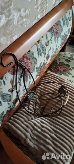 Подставка для цветов настенная