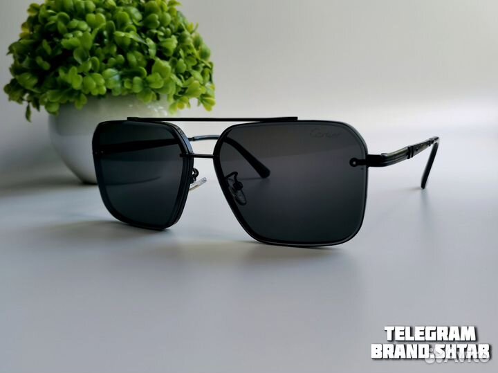 Солнцезащитные очки Cartier