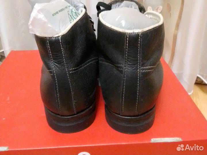 Лыжные ботинки финляндия кожаные р. 42