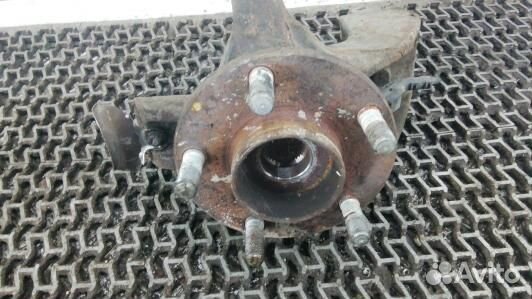 Ступица передняя правая ford C-MAX 1 (GDN09N901)