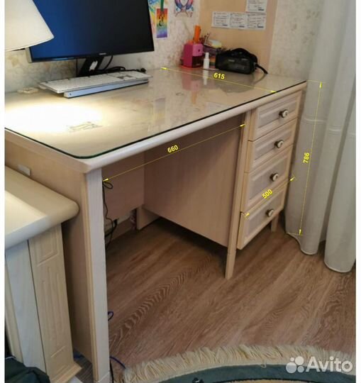 Детская стенка с кроватью и письменным столом