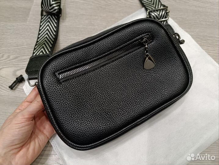 Сумка женская черная маленькая кросс боди