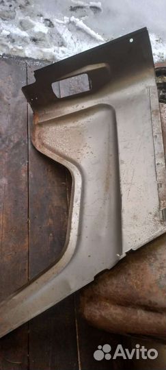 Кузовные детали УАЗ 469