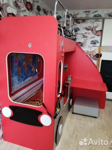 Двухъярусная кровать автобус