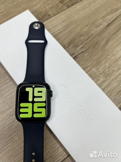 Часы Apple Watch 6