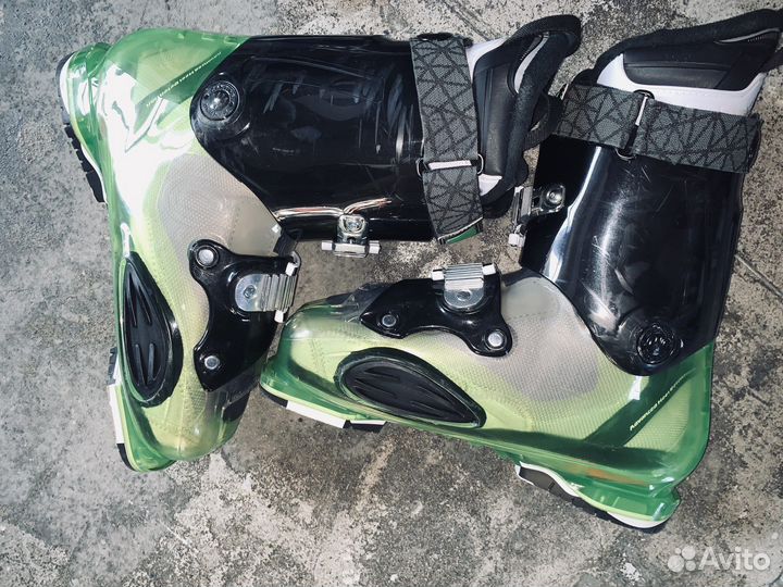 Горнолыжные ботинки 45 29см 100 atomic