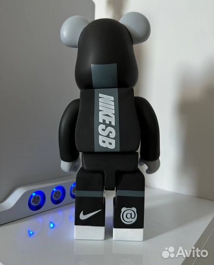 Bearbrick Nike