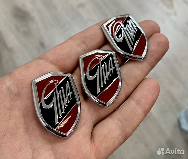 Эмблемы Ghia для Ford Focus