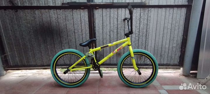 Трюковый велосипед bmx