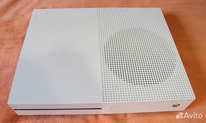 Приставка Xbox One S