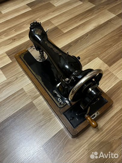 Швейная машинка подольская ручная
