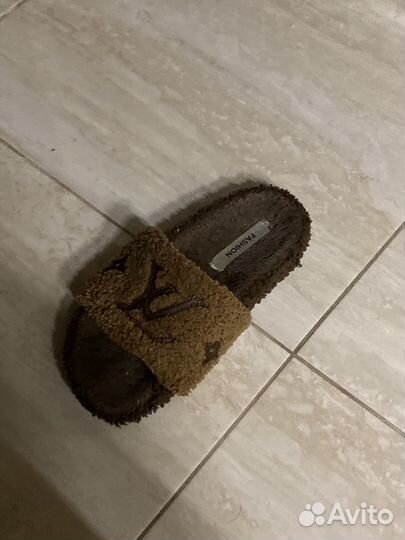 Тапки Чебурашки