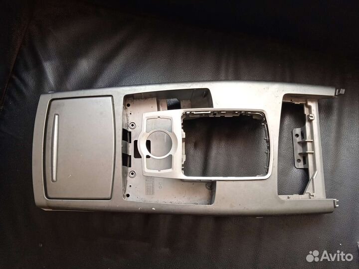 Консоль центральная Audi A6 C6