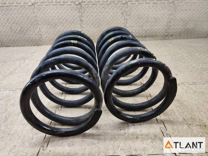Пружина задняя toyota noah