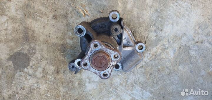 Хундай Соната EF 2.0 помпа