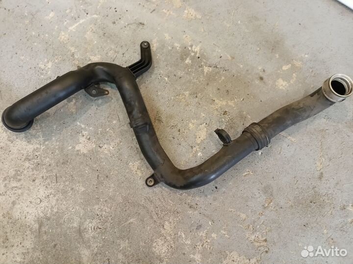 Патрубок интеркулера volkswagen passat b6