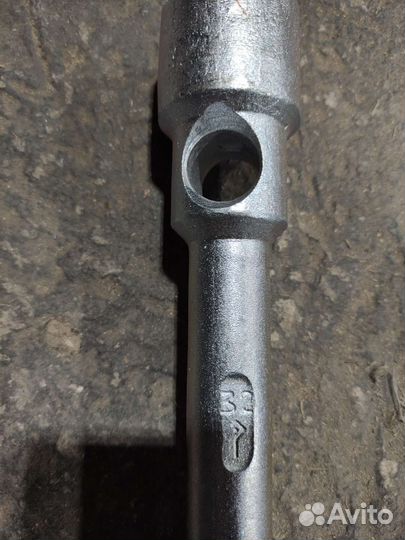 Балонный ключ мтз 27х32