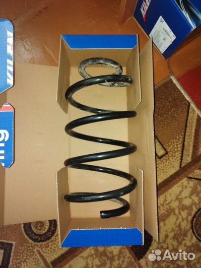 Продам передние пружины на фольксваген т5