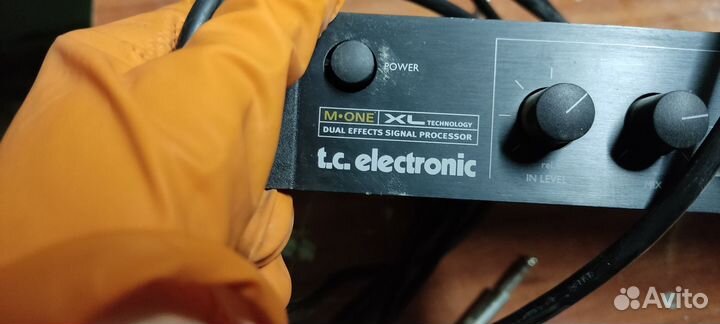 M-ONE xl tc electronic процессор эффектов