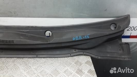 Накладка декоративная (жабо, дождевик) toyota coro