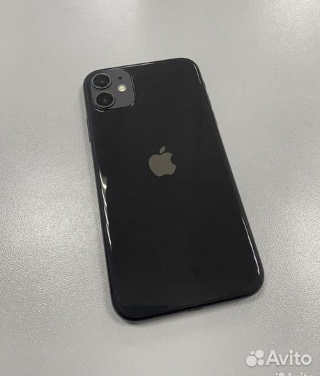 iPhone 11, 64 ГБ