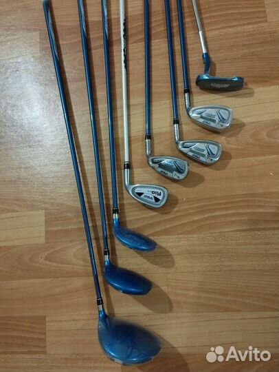 Набор клюшек для гольфа 