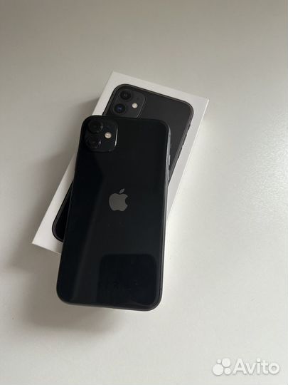 iPhone 11, 64 ГБ