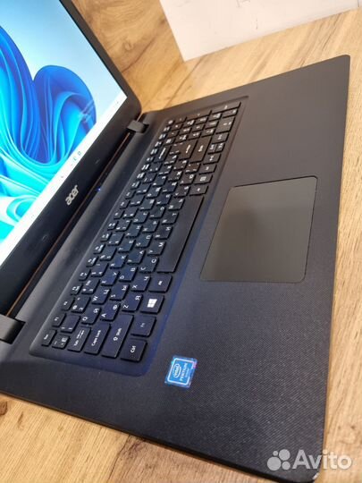 Acer Aspire ES1-732 (3676)