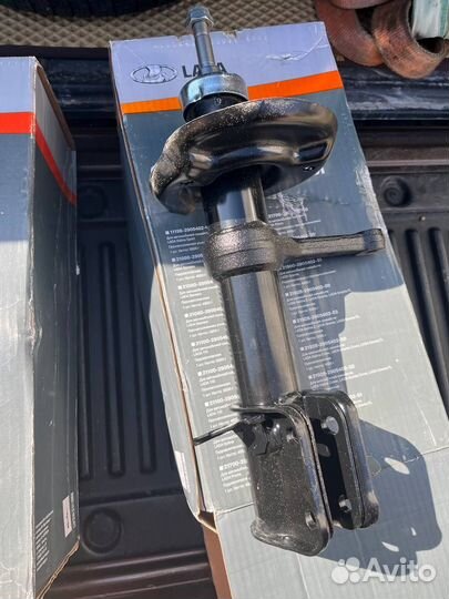 Передние амортизаторы priora