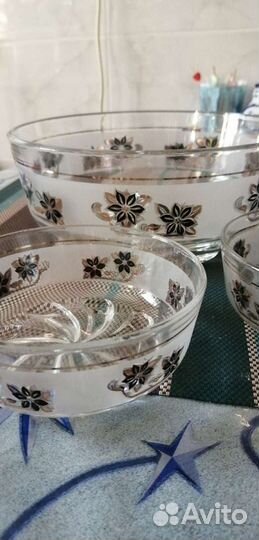 Графин с 6 стаканами и салатник с салатницами 1шт