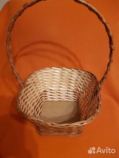 Корзины плетеные для подарков