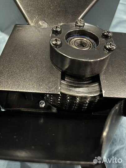 Орехоколка для кедровых орехов