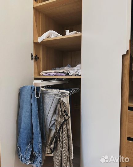 Красивый шкаф