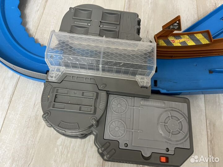 Игрушка трек hotwheels электрический