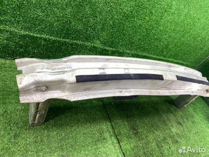 Усилитель бампера задний седан Audi A4 B7 4535