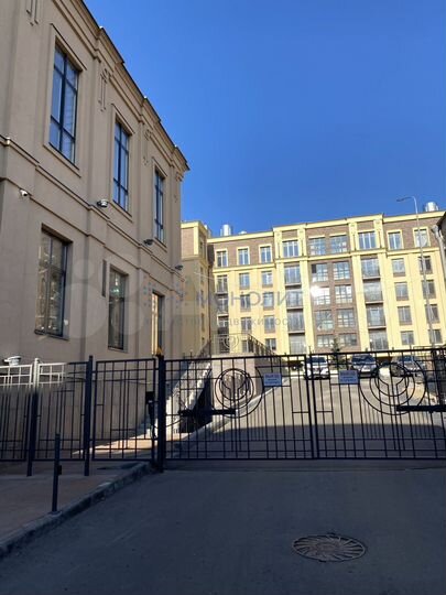 3-к. квартира, 97 м², 1/6 эт.