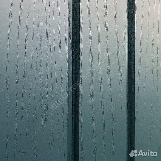 Уличная входная металлическая дверь со стеклом