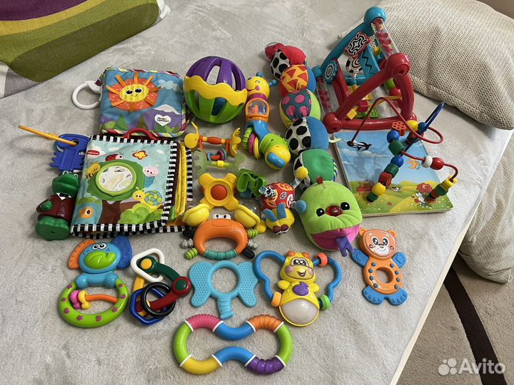 Развивающие игрушки пакетом